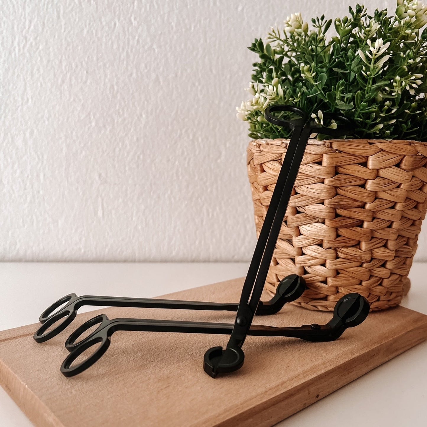 Μαύρο ψαλίδι για φυτίλια(Wick trimmer) Tools